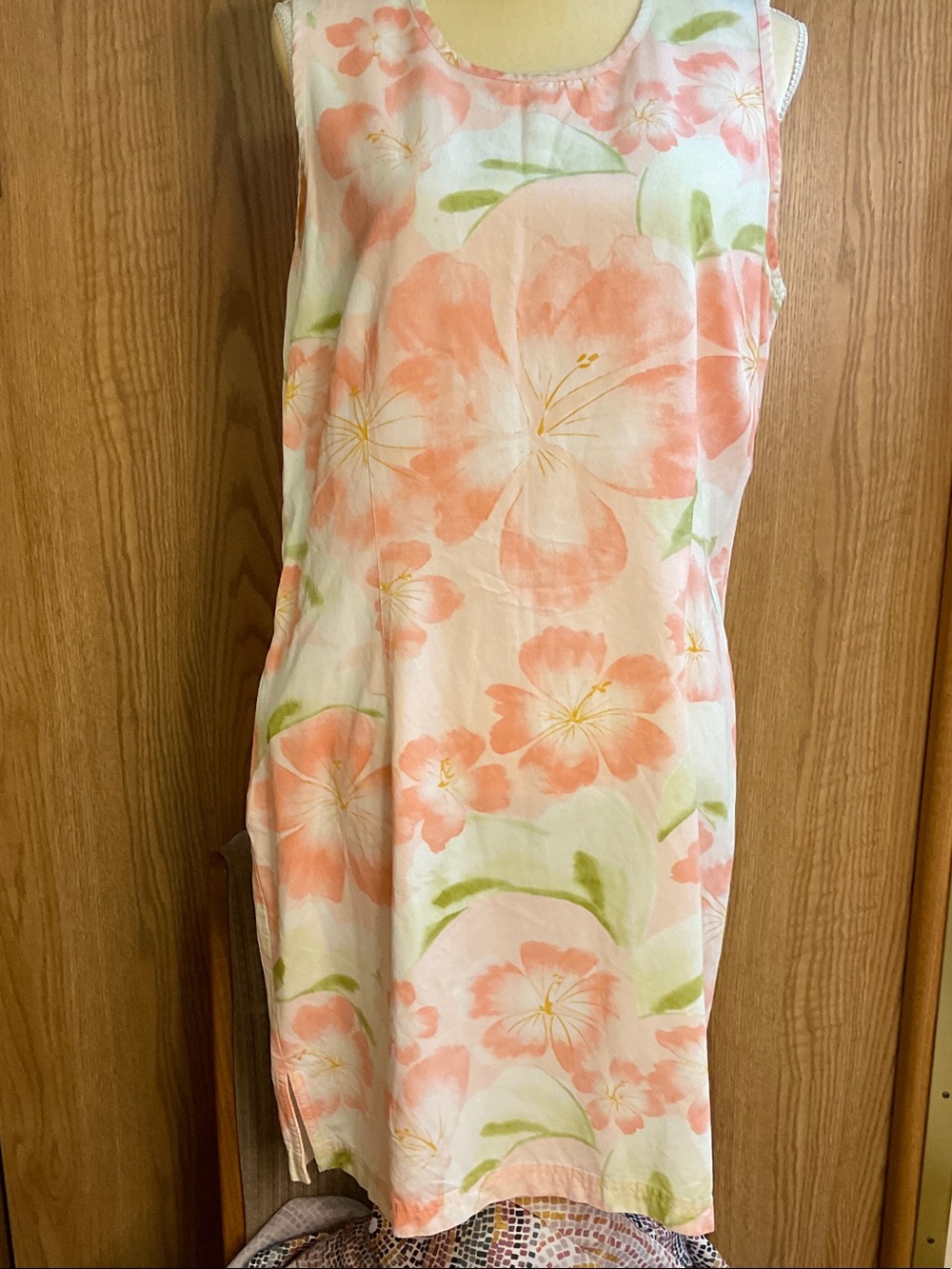 Columbia Floral Sleeveless Dress in Peach Pink and Light Green
